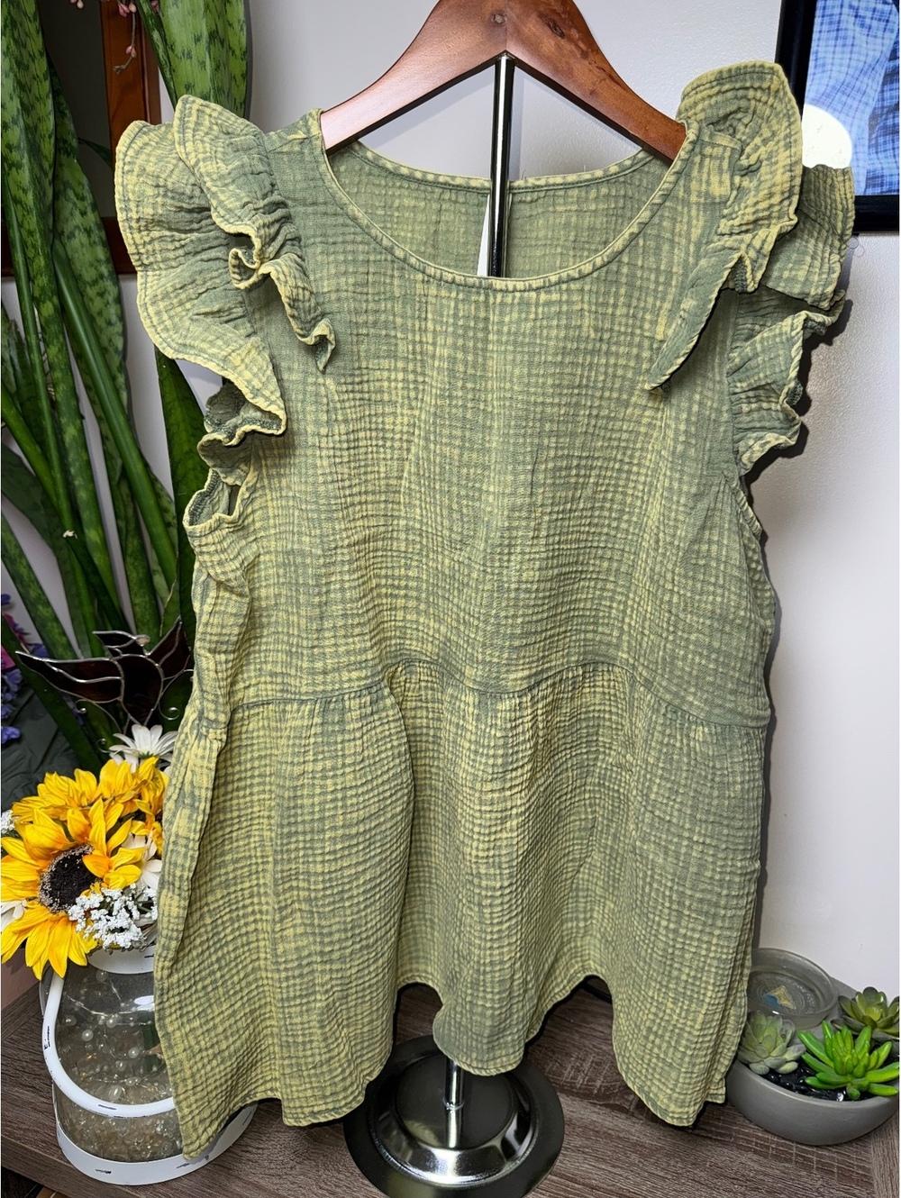 Zenana Gauze Acid Wash Ruffle Sleeve Top in Green